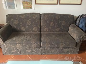 Divano marrone