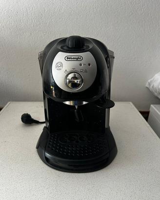 MACCHINA DEL CAFFÈ DE LONGHI