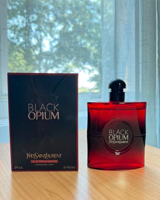 Yves Saint Laurent – Black Opium Over Red 90 ml