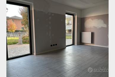 Vicoforte (CN), locale commerciale