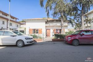 VILLA INDIPENDENTE SU LOTTO DI 400 MQ IN ZONA VILL