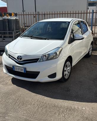 Toyota Yaris 1.0 benzina