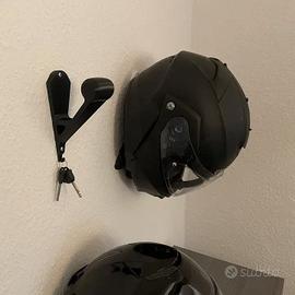 gancio per casco