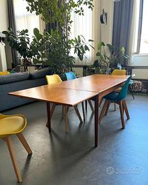 tavolo allungabile in stile scandinavo mid-century