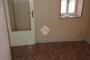 3 LOCALI A SAN VITO ROMANO