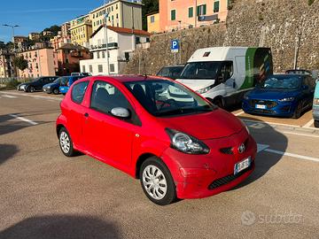 TOYOTA AYGO 1.0 BENZINA