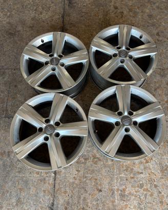 4 Cerchi in lega Audi A3 Golf originali 17" 5x112