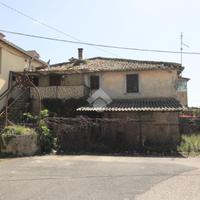 CASA SEMINDIPENDENTE A MONTOPOLI DI SABINA