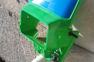 Mascherina porta faro klr 570