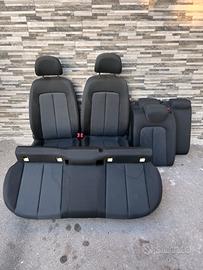 Tappezzeria Audi qlQ2