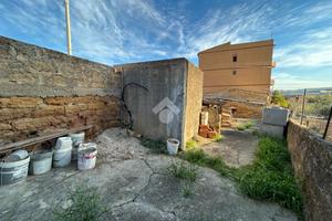 CASA SEMINDIPENDENTE A AGRIGENTO