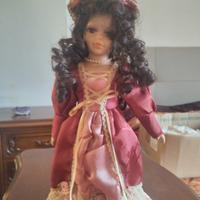 Bambola da collezione in porcellana 