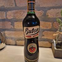 Buton rosso antico