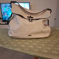 borsa color panna. Gaudi
