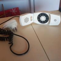 Teléfono grillo vintage 