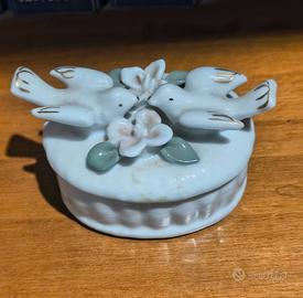 Portagioie in porcellana