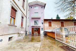 Casa indipendente a pochi passi dal centro di Rubi