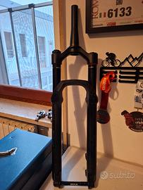 Forcella MTB Rockshox Pike Select+ 130mm Charger