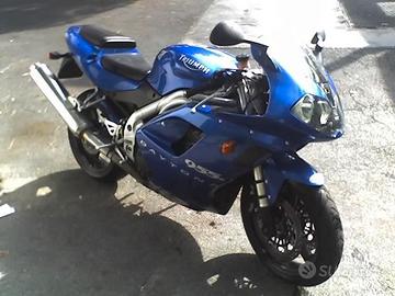 triumph daytona 955i