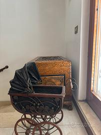 Carrozzina giocattolo antico