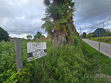 Vigonovo: Terreno edificabile con progetto per cas