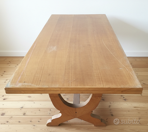 TAVOLO RETTANGOLARE IN LEGNO