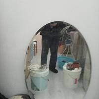 specchi. ovale bagno/camera. piu uno normale entra