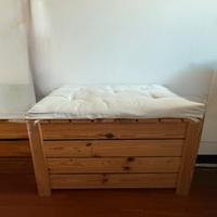 Cassapanca in legno, chiaro con cuscino