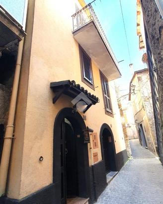 3 LOCALI A PALIANO