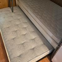 Letto singolo con materasso