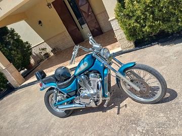 Suzuki Intruder 800