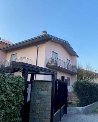 Villa a Vaprio D'Adda (MI)