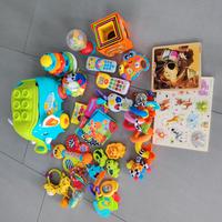 GIOCHI  0-2 anni + PROIETTORE CHICCO