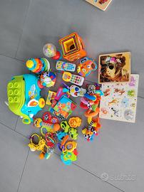 GIOCHI  0-2 anni + PROIETTORE CHICCO