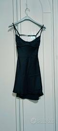 Vestito in raso nero di Zara