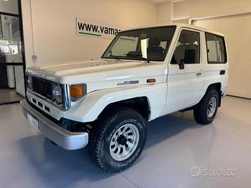 TOYOTA Land Cruiser 3.5 BJ70 LV