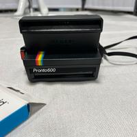 Macchina fotografica istantanea