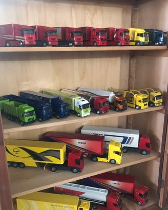 Modellini camion