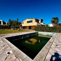 Villa con piscina - Cda Coste di Oratino