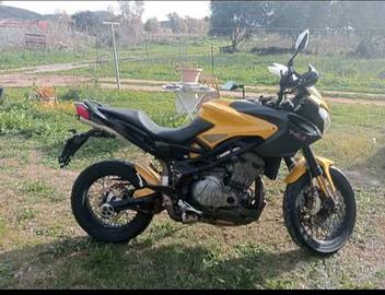 Benelli trek 1100