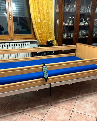 Letto elettrico elevabile per disabili