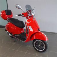 Piaggio Vespa 300 GTS - 2023