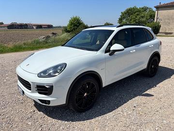Porsche cayenne 3.0 diesel