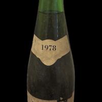 Vino bianco pregiato da collezione