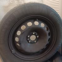 Cerchi in ferro da 16 con pneumatici continental