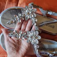 Sandali infradito con strass argento