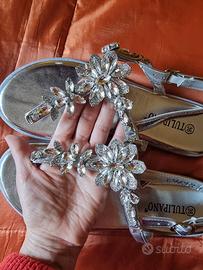Sandali infradito con strass argento