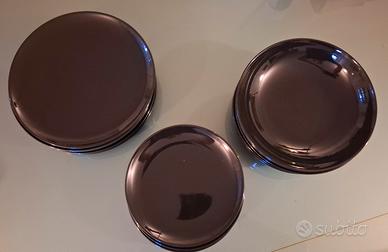 Set completo piatti nero lucido IKEA