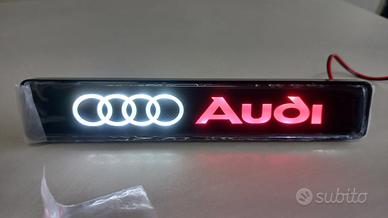 Logo Audi retroilluminato 