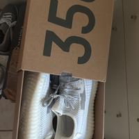 Yeezy 350 total white